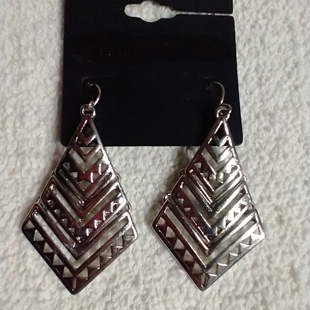 Silvertone triangle wire dangle earrings